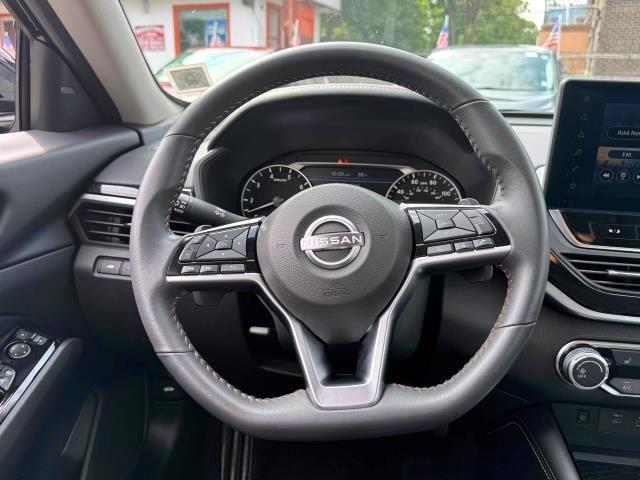 Photo of 2024 Black Nissan Altima