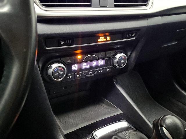 Photo of 2018 Gray Mazda Mazda3