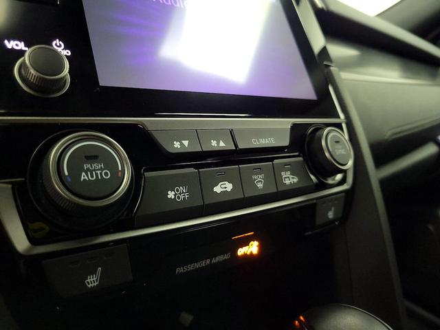 Photo of 2021 Gray Honda Civic