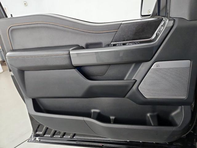 Photo of 2022 Black Ford F-150