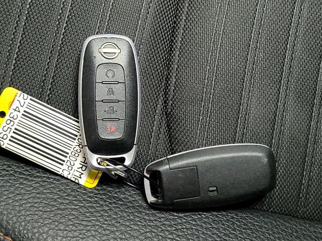 Photo of 2023 Black Nissan Pathfinder