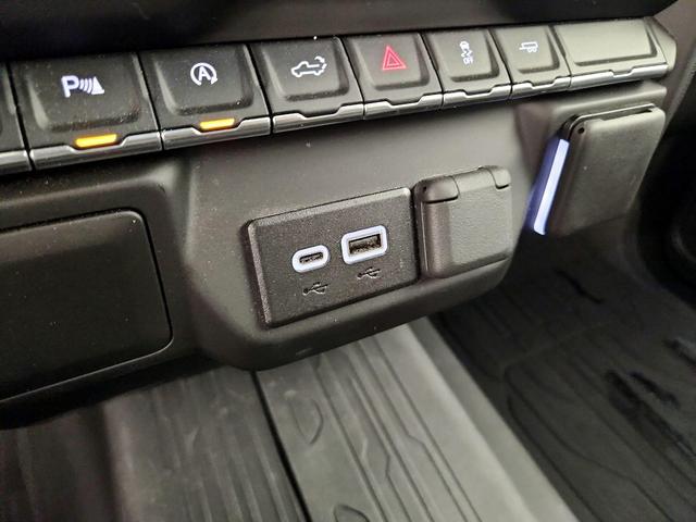 Photo of 2023 Black GMC Sierra 1500