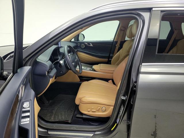 Photo of 2022 Gray Genesis GV80