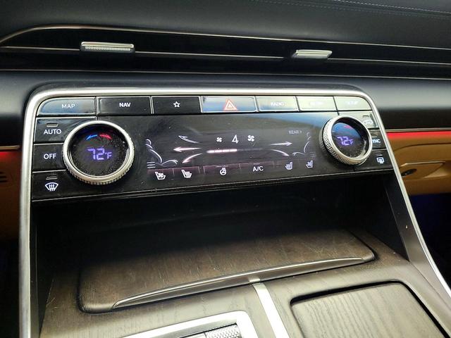 Photo of 2022 Gray Genesis GV80
