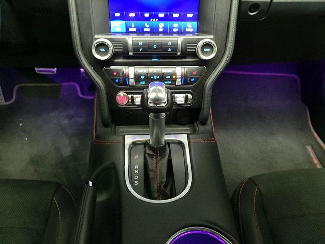 Photo of 2020 Black Ford Mustang