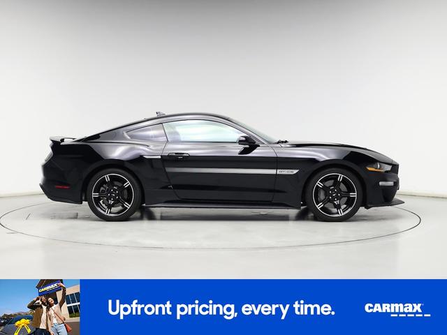 Photo of 2020 Black Ford Mustang