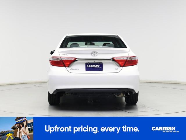 Photo of 2015 White Toyota Camry