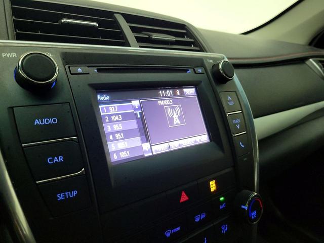 Photo of 2015 White Toyota Camry