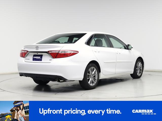Photo of 2015 White Toyota Camry