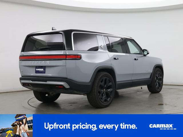 Photo of 2023 Blue Rivian R1S