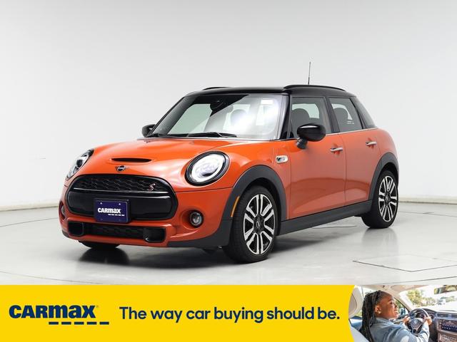 Photo of 2021 Orange MINI Hardtop