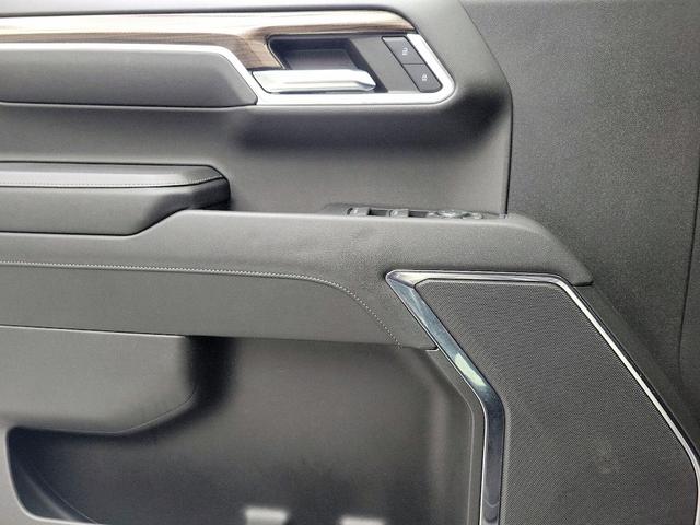 Photo of 2023 Black Chevrolet Silverado 1500