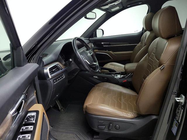 Photo of 2021 Black Kia Telluride