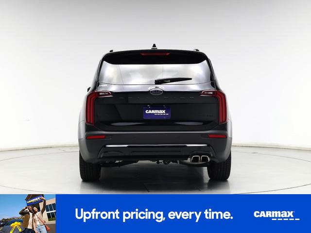 Photo of 2021 Black Kia Telluride