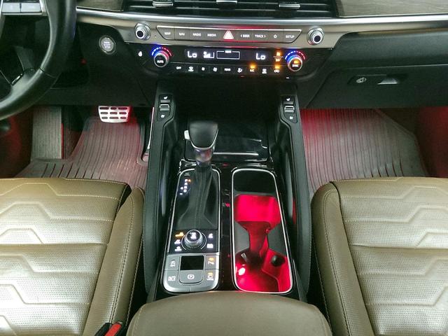 Photo of 2021 Black Kia Telluride