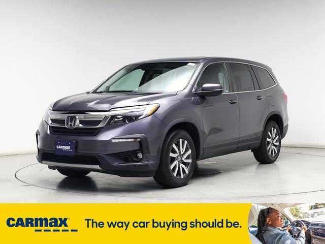 Photo of 2019 Gray Honda Pilot