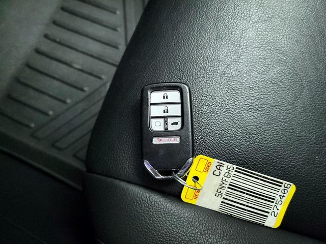 Photo of 2019 Gray Honda Pilot