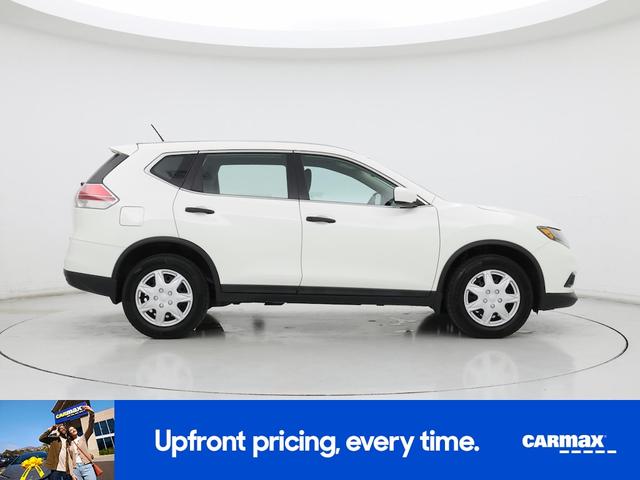 Photo of 2016 White Nissan Rogue