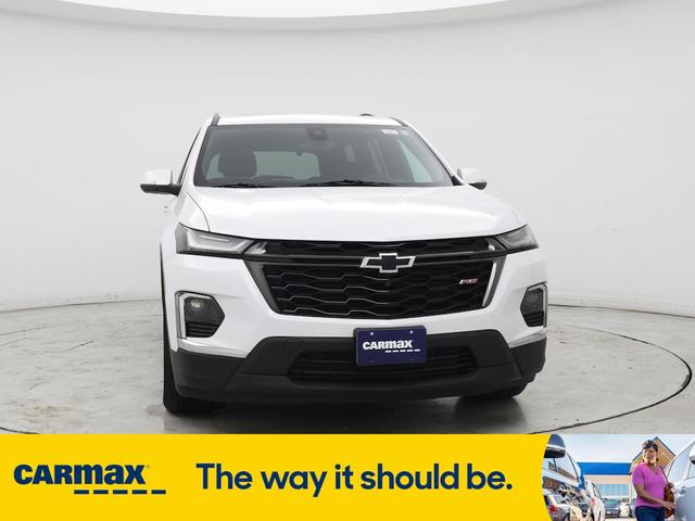 Photo of 2022 White Chevrolet Traverse