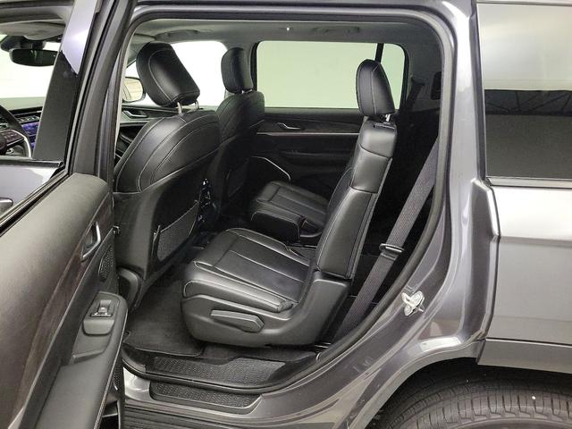 Photo of 2021 Gray Jeep Grand Cherokee L
