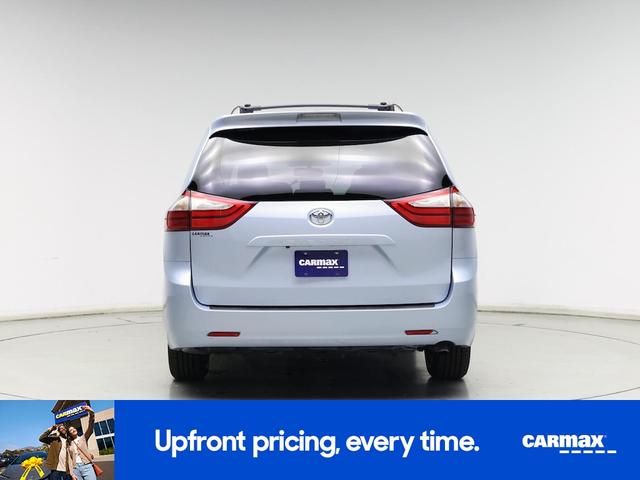 Photo of 2015 Blue Toyota Sienna