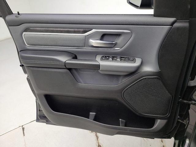Photo of 2022 Black RAM 1500