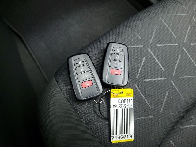 Photo of 2021 Black Toyota RAV4