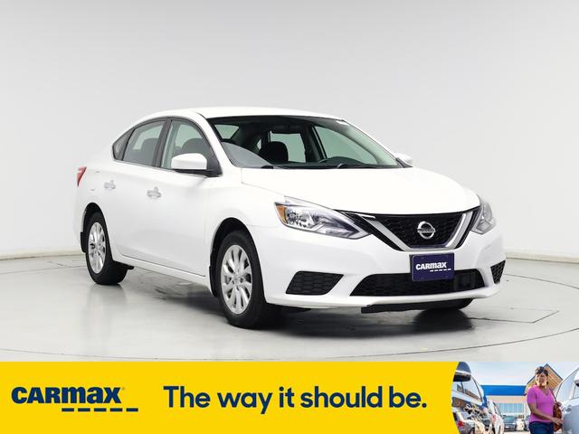 Photo of 2019 White Nissan Sentra