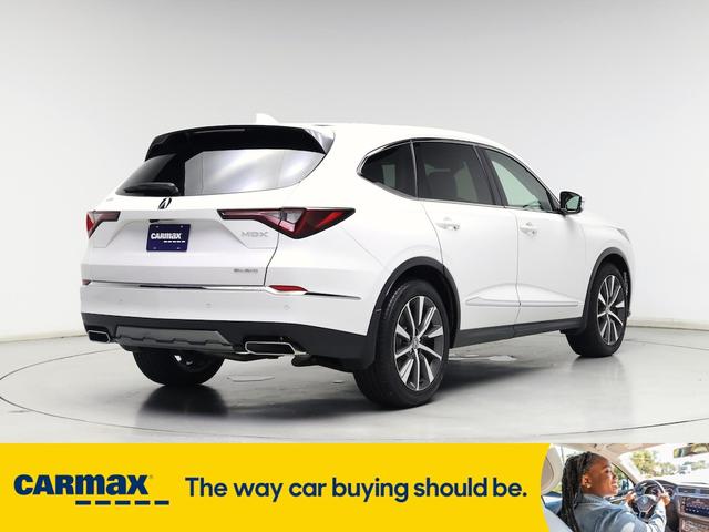 Photo of 2025 White Acura MDX