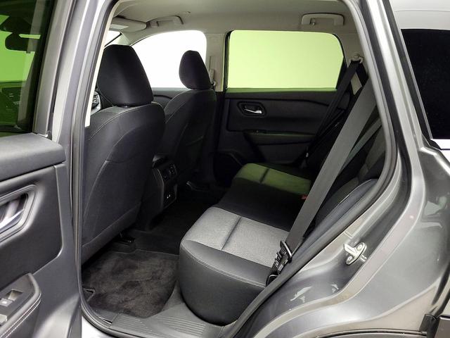 Photo of 2024 Gray Nissan Rogue