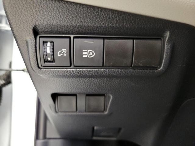 Photo of 2024 White Toyota Corolla Cross