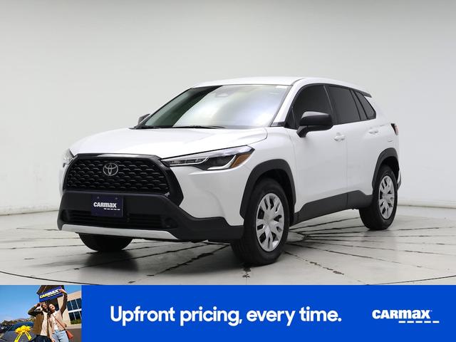 Photo of 2024 White Toyota Corolla Cross