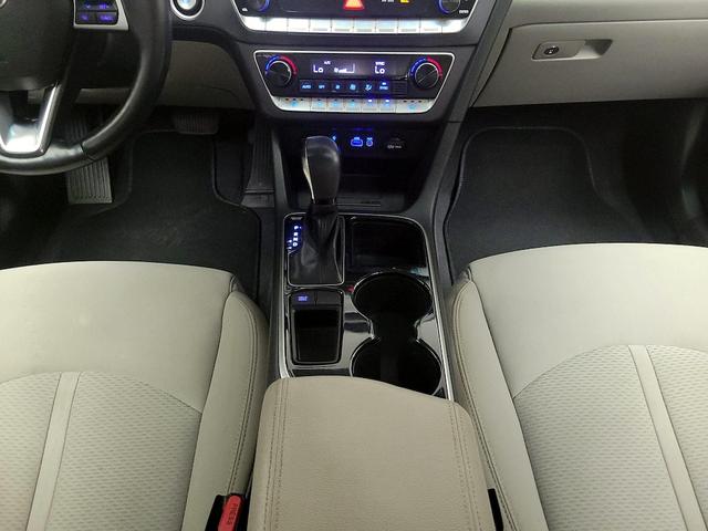 Photo of 2019 Silver Hyundai SONATA