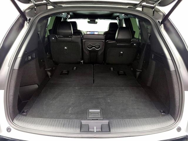 Photo of 2023 Gray Acura MDX