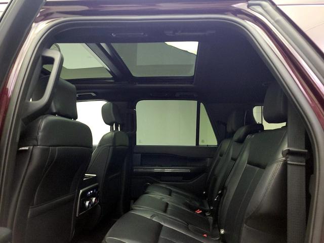 Photo of 2020 Burgundy Ford Expedition