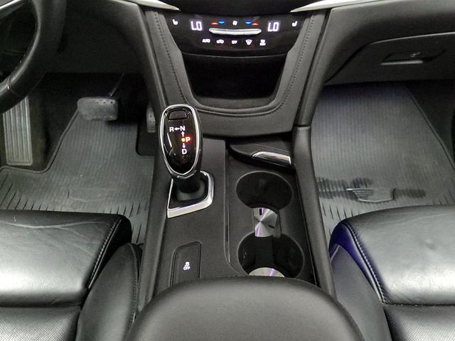 Photo of 2017 Gray Cadillac XT5