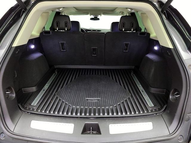 Photo of 2017 Gray Cadillac XT5