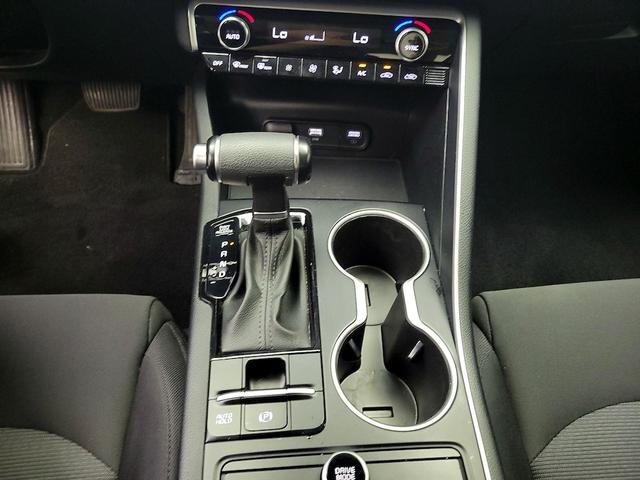 Photo of 2022 Silver Kia K5