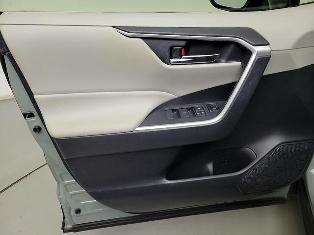 Photo of 2021 Green Toyota RAV4 Hybrid