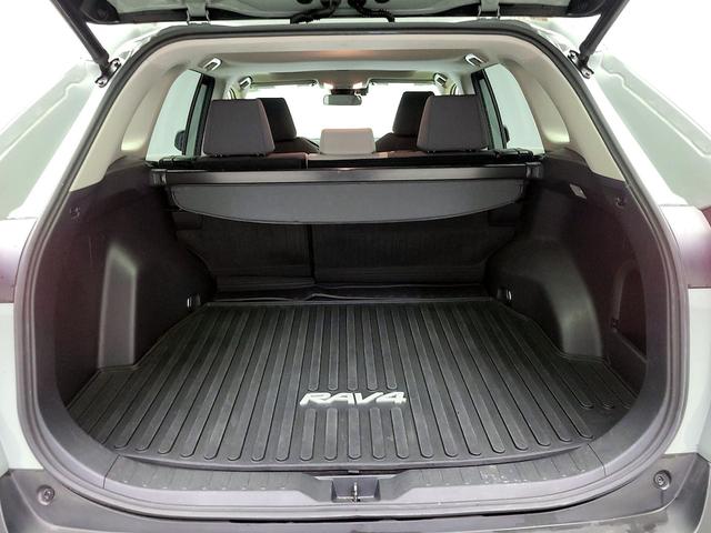Photo of 2021 Green Toyota RAV4 Hybrid
