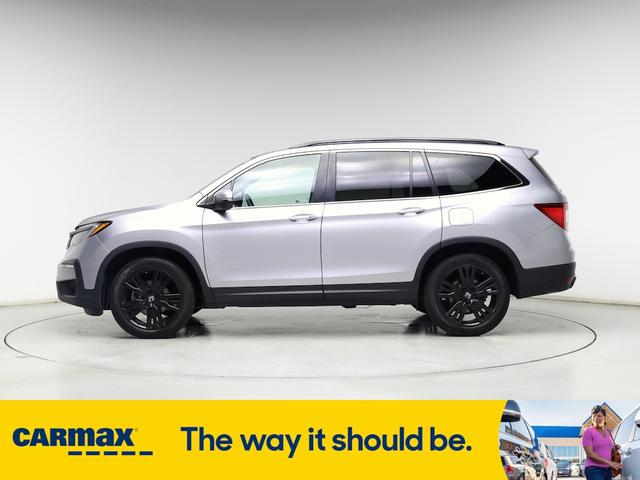 Photo of 2021 Silver Honda Pilot