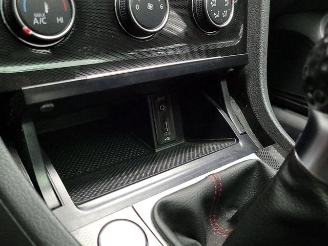 Photo of 2016 White Volkswagen Golf GTI