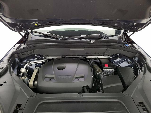 Photo of 2020 Blue Volvo XC90