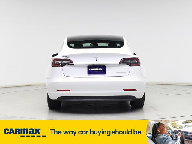 Photo of 2020 White Tesla Model 3