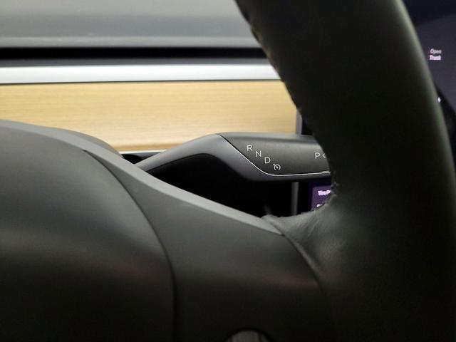 Photo of 2020 White Tesla Model 3
