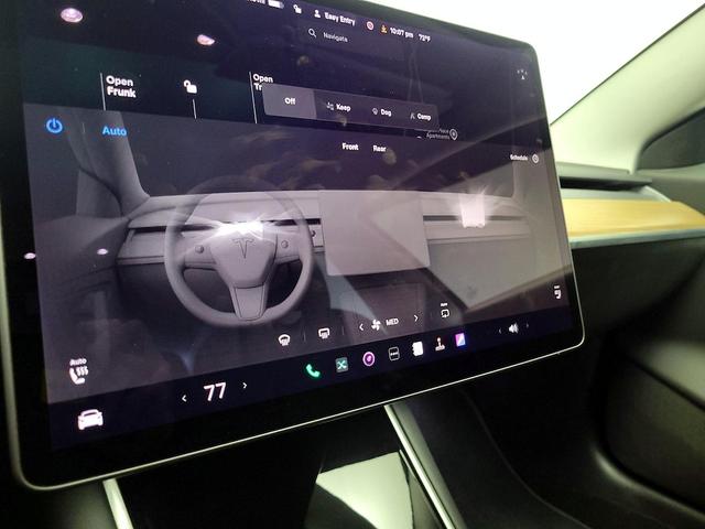 Photo of 2020 White Tesla Model 3