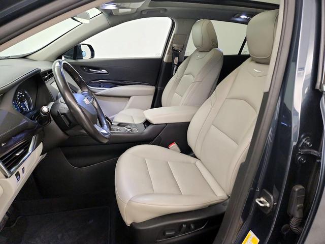 Photo of 2021 Blue Cadillac XT4