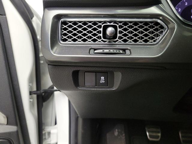 Photo of 2023 White Acura Integra