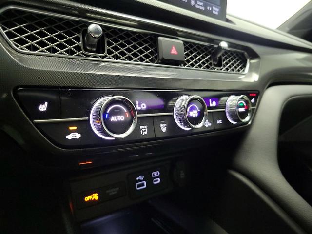 Photo of 2023 White Acura Integra