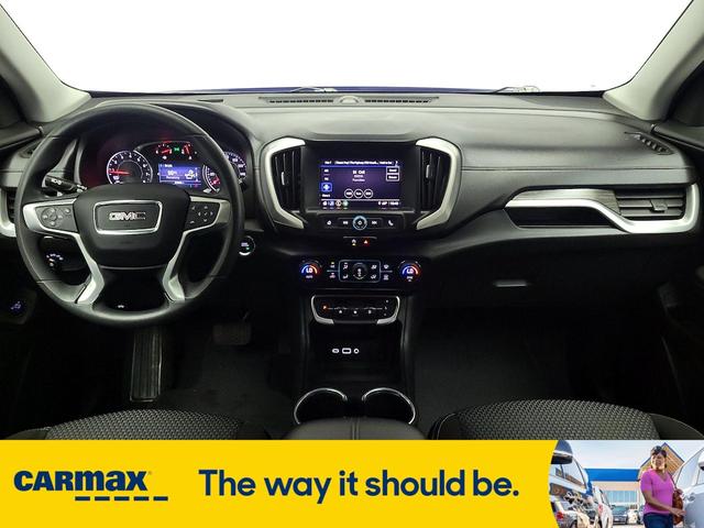 Photo of 2022 Blue GMC Terrain